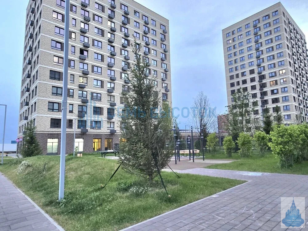 Продажа квартиры, Уточкина ул. - Фото 1