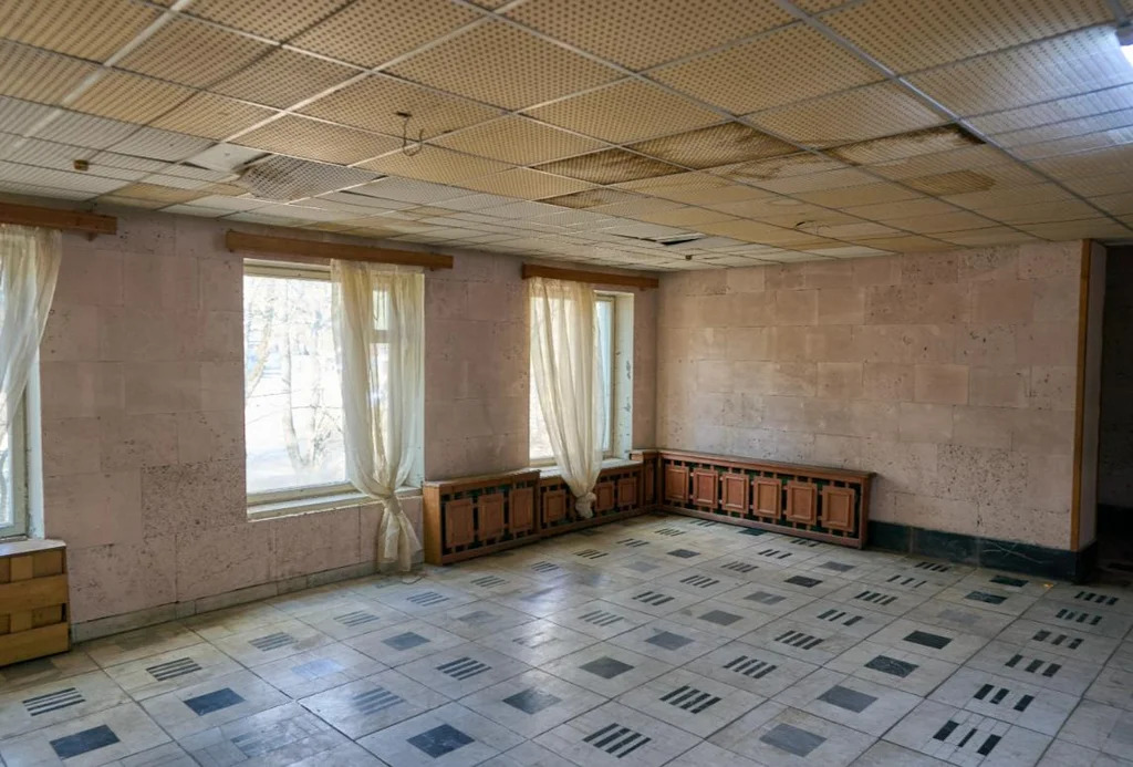Продаётся земельный участок со зданием - Фото 2