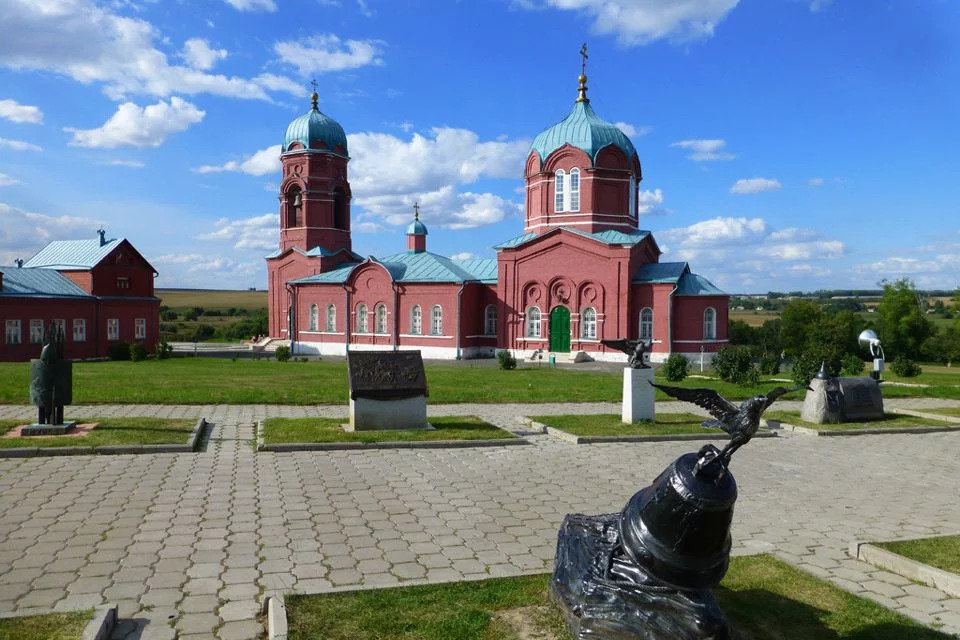 Церковь Рождества Пресвятой Богородицы в Монастырщине, православный храм, Россия