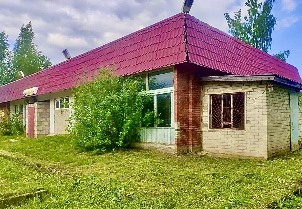 Продам торговый центр 576.3 м2 в центре поселка - Фото 1