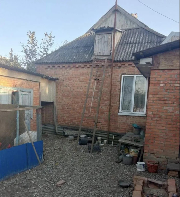 Продаётся просторный кирпичный дом 110 м2 на участке 8 соток - Фото 2