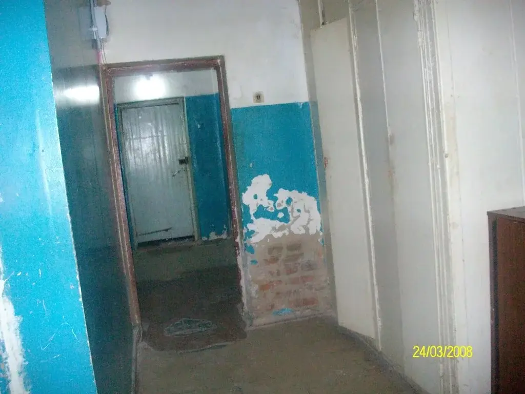 Продается комната в семейном общежитии. г. Белоусово, ул. Гурьянова 24 - Фото 1