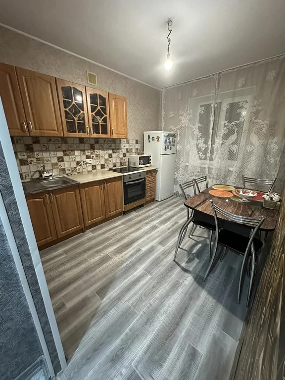 Продажа квартиры, Черноморский, улица Суворова - Фото 2
