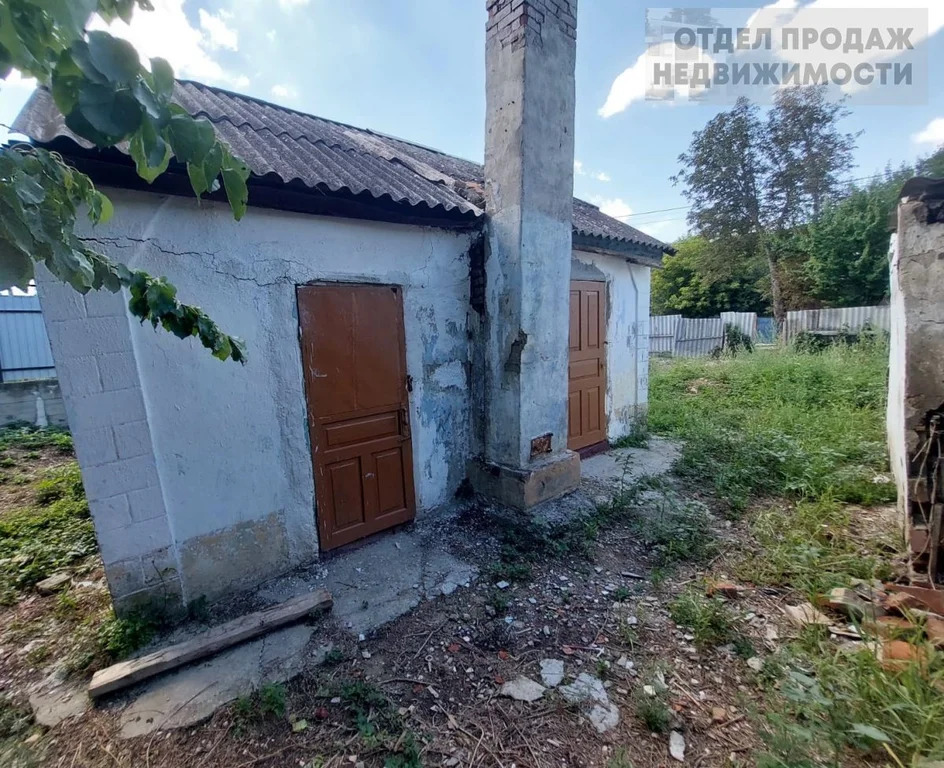 Небольшой дом с большим участком земли - Фото 12