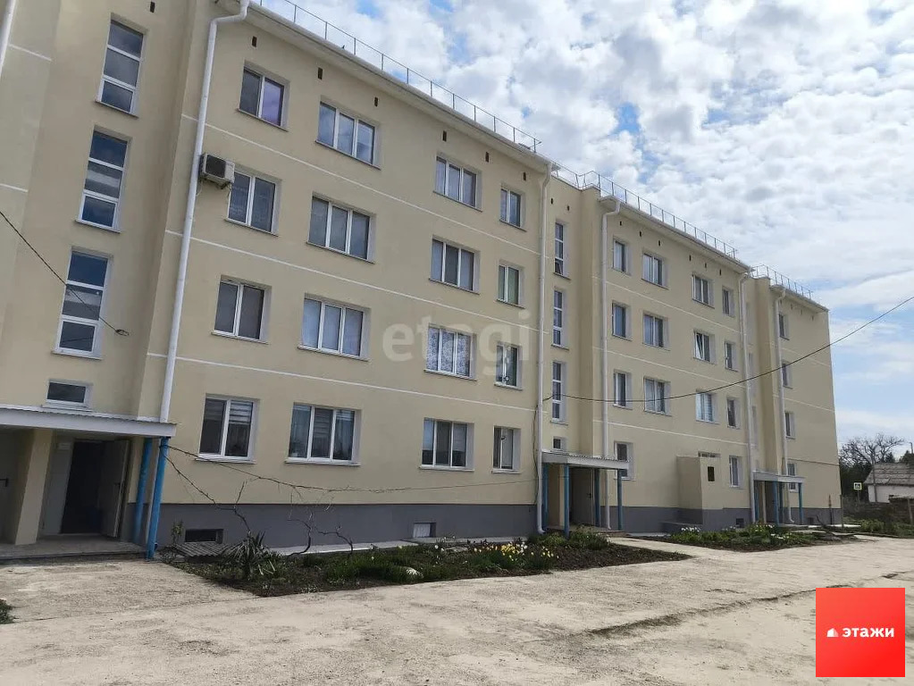 Продажа квартиры, Зерновое, Сакский район, ул. Школьная - Фото 1