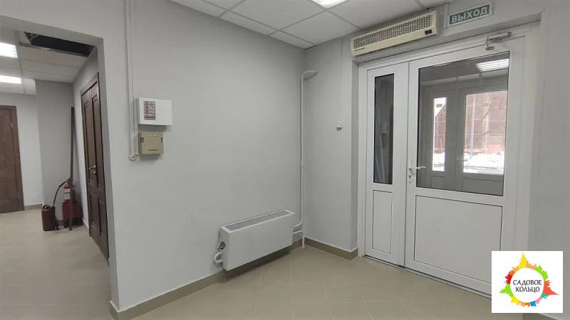 Сдается офисное помещение в жилом доме на ПЕРВОМ этаже, на первой лини - Фото 0