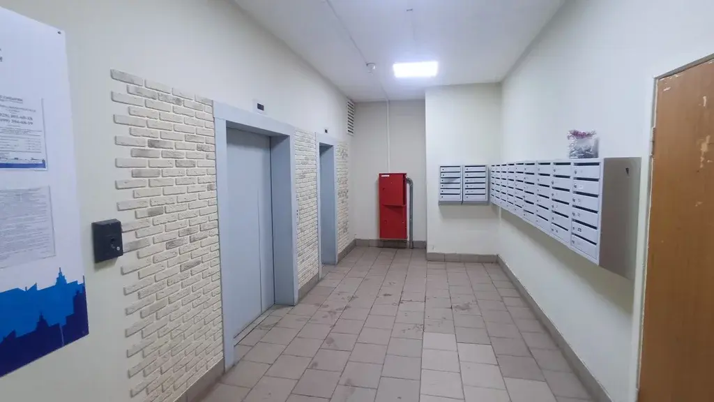 Продам квартиру в Лобне - Фото 1