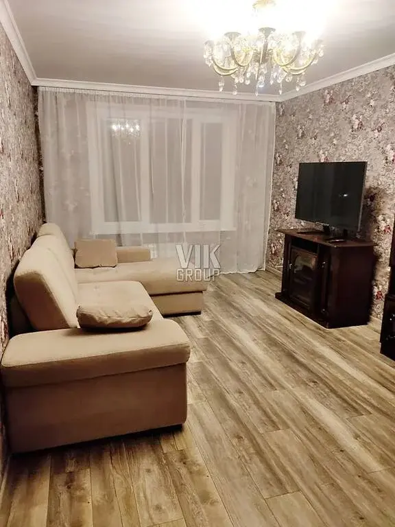 Предлагается светлая, с отличным ремонтом, трех комнатная квартира - Фото 4