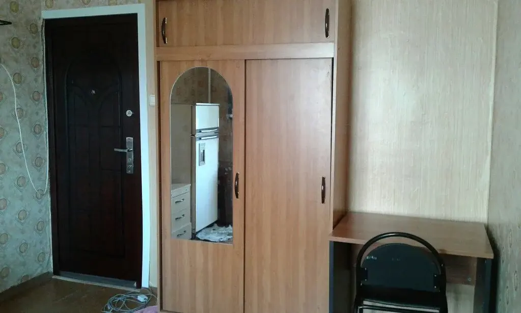 Продается комната на ул. Белоконской дом 10, 9/9 кирп. дома, блок на - Фото 0