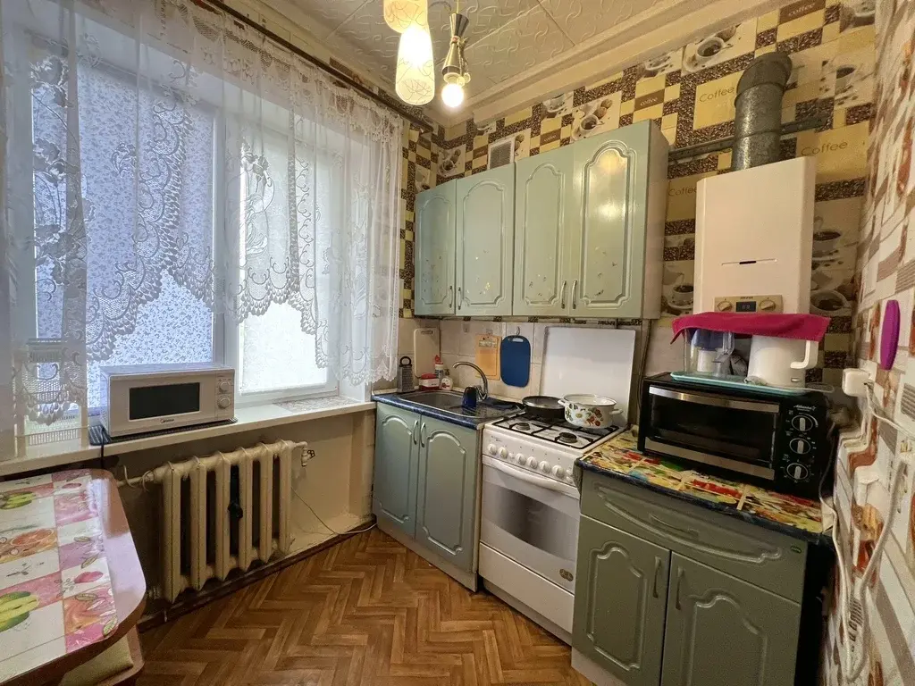 3-я квартира в п. Радовицкий, ул. Центральная, дом 15/1 - Фото 0