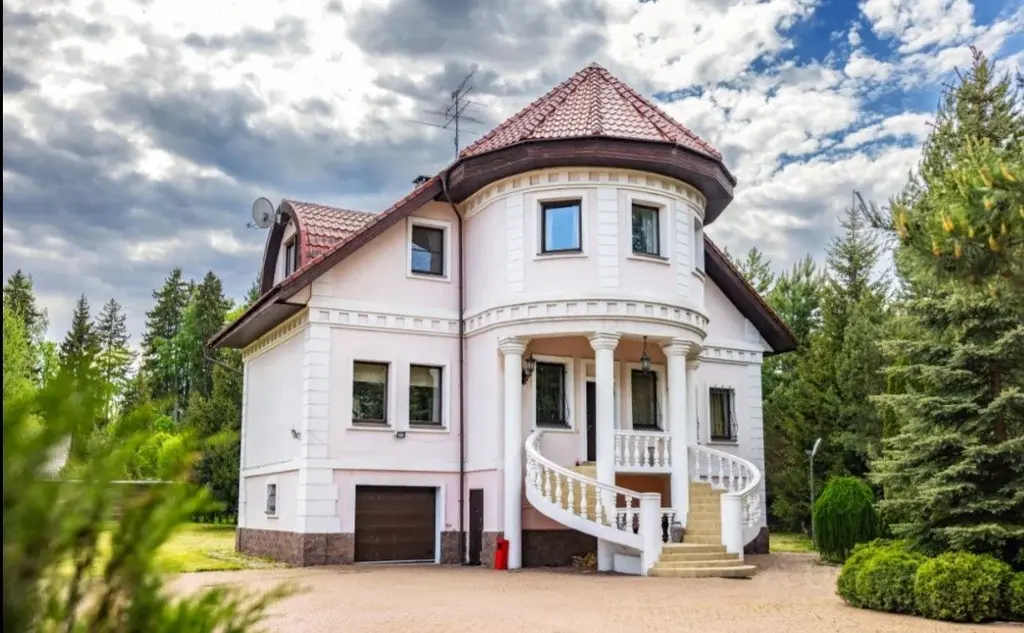 Продам уникальную усадьбу с сoбствeнным проточным водоёмом - Фото 3