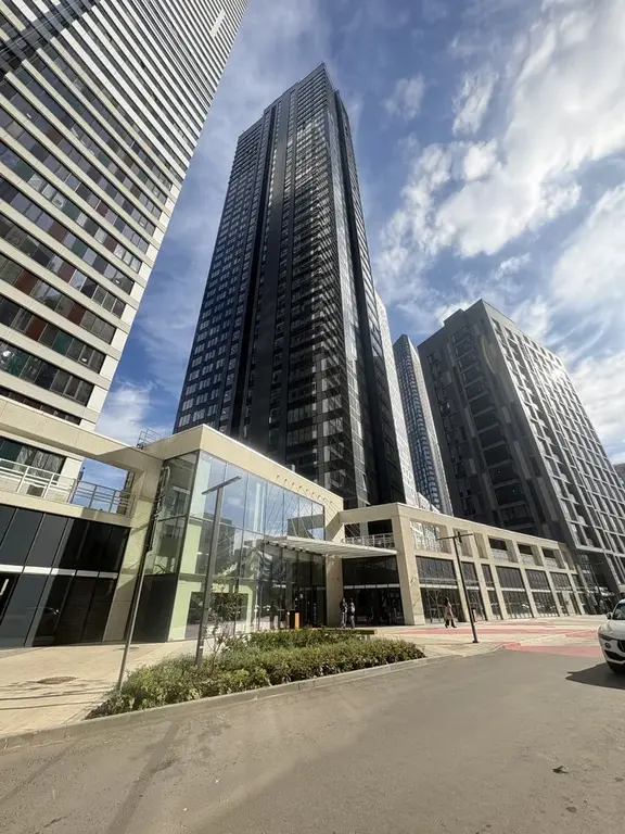 Продажа 3-ка 105.4м2, ЖК Хедлайнер - Фото 1