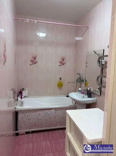 Продажа квартиры, Батайск, Железнодорожников пл. - Фото 1