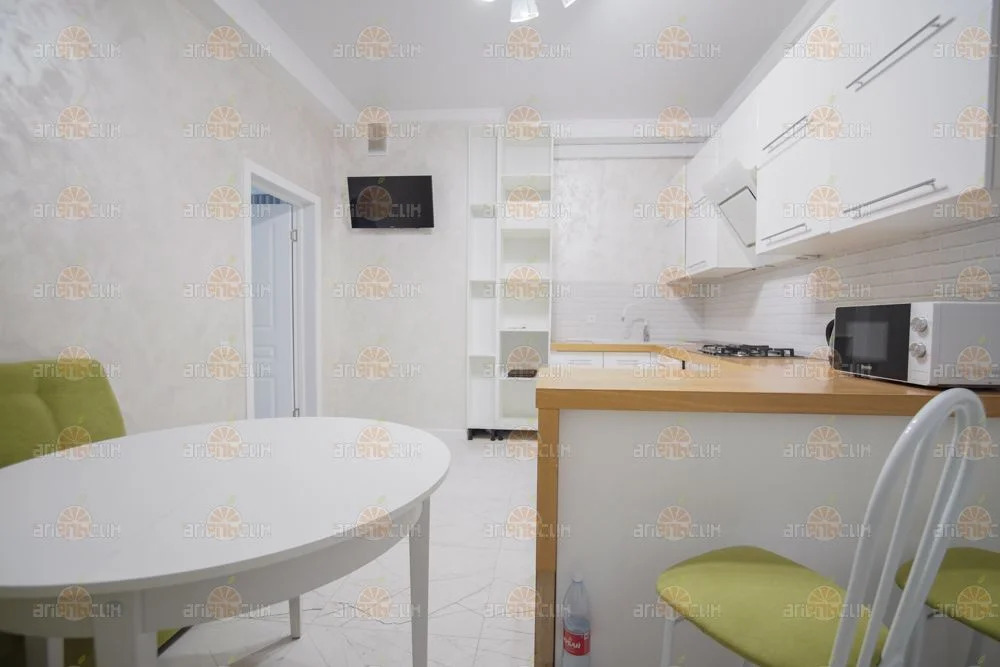 2-комн. квартира - Фото 10