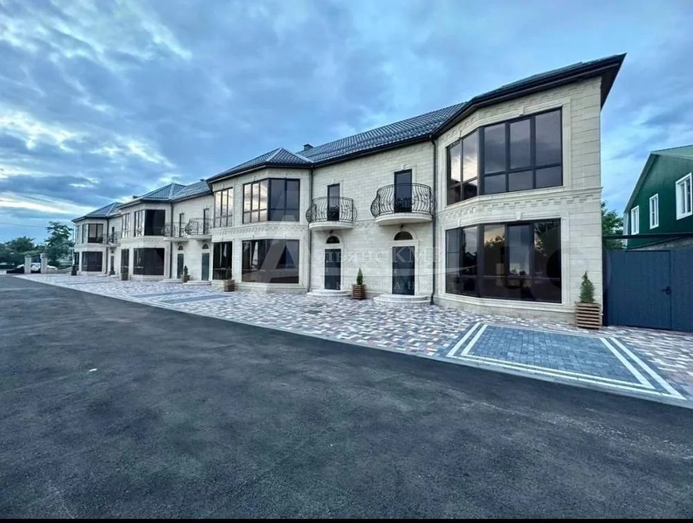 Продажа квартиры, Георгиевск, ул. Чугурина - Фото 1