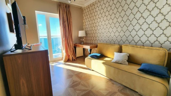 Продам трехкомнатную (3-комн.) квартиру, Черноморская (Хостинский р... - Фото 11