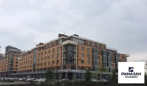 Сдаю 4-ком квартиру ул. Чистопольская, д. 20Б - Фото 1
