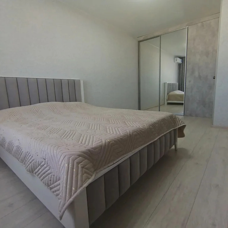 Продажа квартиры, Крымск, Крымский район, улица Надежды - Фото 1