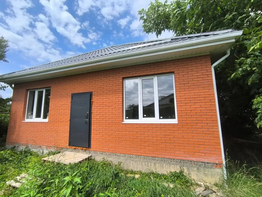 Продажа дома, Новодмитриевская, Северский район, Юбилейный пер. - Фото 1