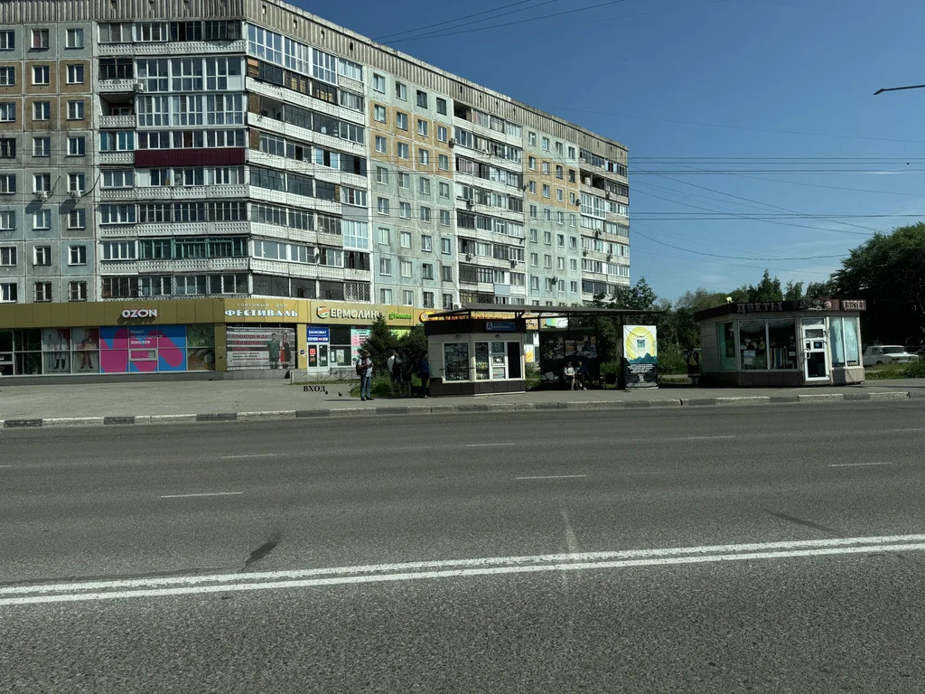 Аренда торгового помещения, Новокузнецк, Строителей пр-кт. - Фото 0