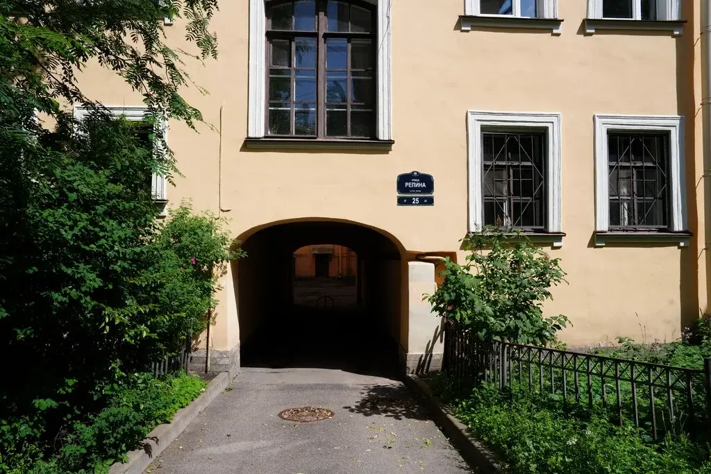 Продам 2-х комн. кв. в С-Петербурге от владельца: В.О., ул. Репина, 25 - Фото 11
