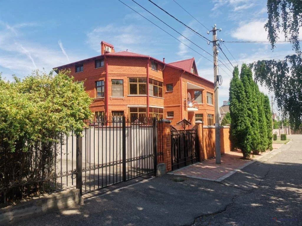 Продажа квартиры, Ессентуки, ул. Майская - Фото 1