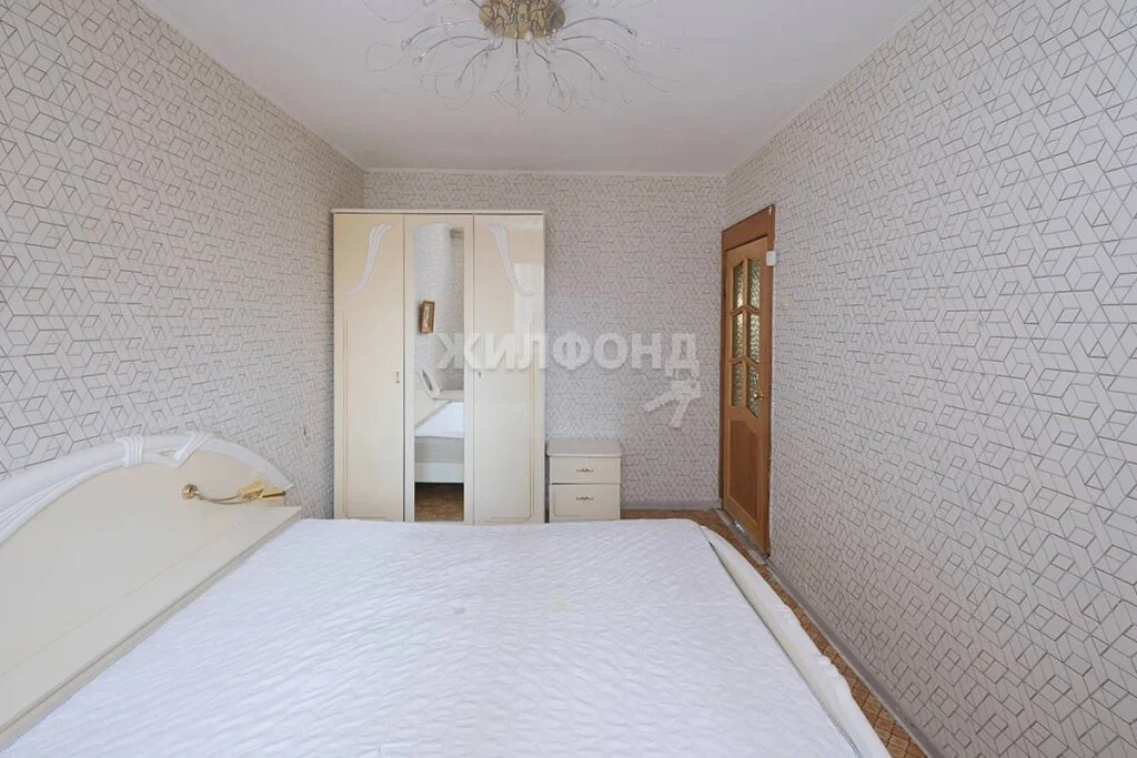 Продажа квартиры, Новосибирск, ул. Есенина - Фото 2
