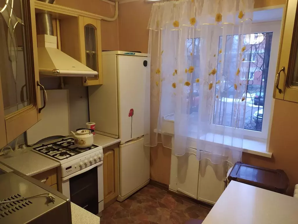 Сдам 3-х комнатную квартиру в Голицыно, проспект Керамиков, дом 97 - Фото 1