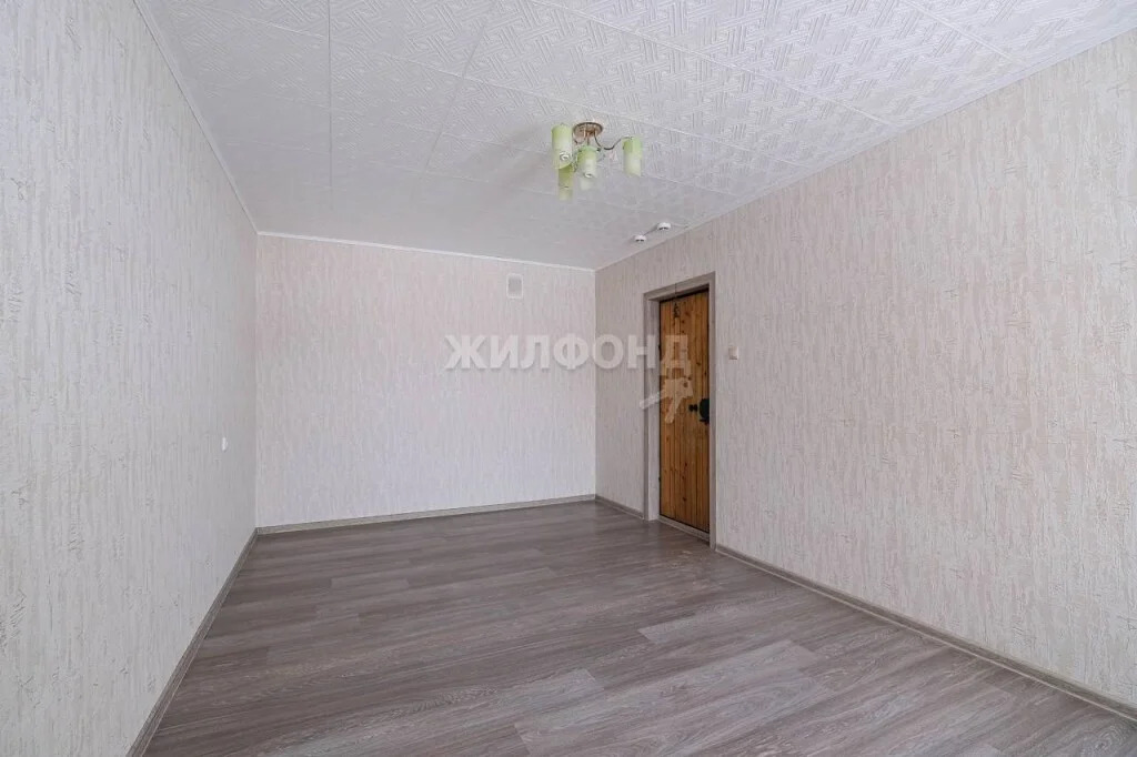 Продажа комнаты, Новосибирск, ул. Петухова - Фото 1