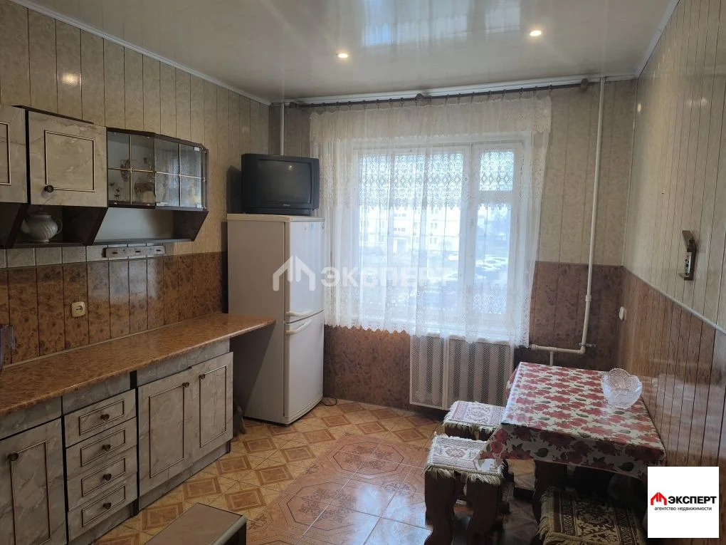 2-комнатная квартира, ул. Интернациональная - Фото 1