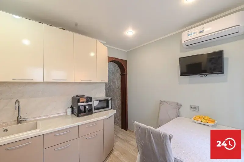 Продается 2 комнатная квартира по улице Аустрина, д.156 (р-н Север). - Фото 8