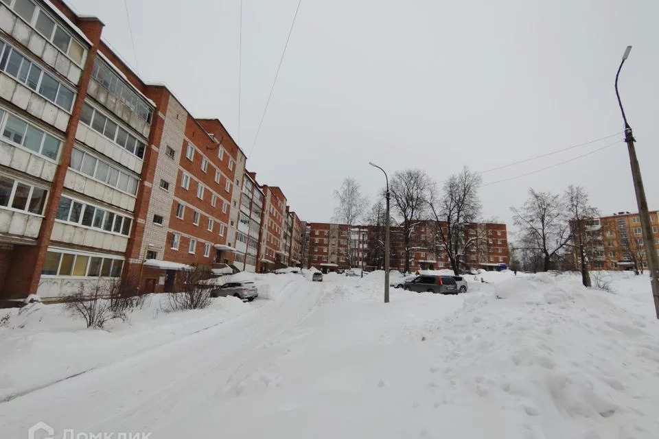 Квартиры в городе воткинске. Луначарского 10 воткинск. Квартиры в городе воткинске. Квартиры в воткинске на улице 1905 года дом 25 планировка квартир. Квартиры воткинске 4 комнатная.