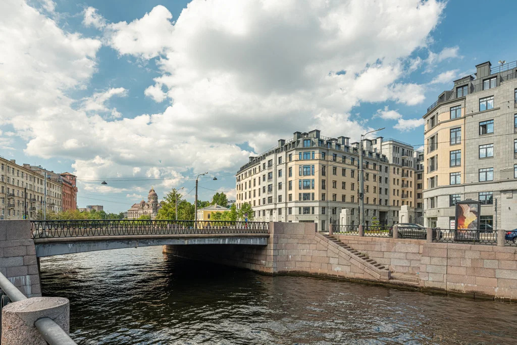 Продажа квартиры в новостройке, м. Петроградская, Карповки реки наб. - Фото 0