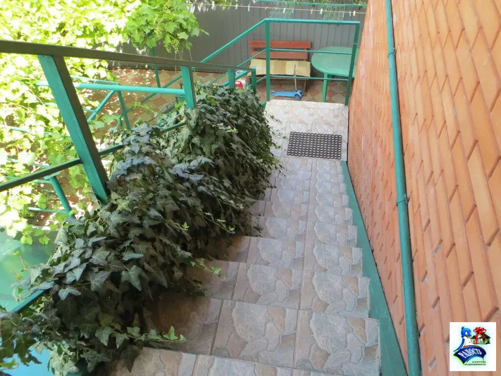Продам отдельную часть дома с ремонтом рядом с городом. - Фото 5