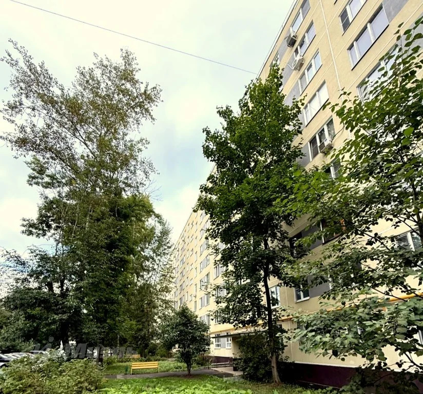 Продается трехкомнатная квартира - Фото 1