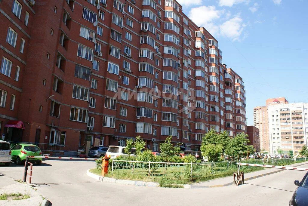 Продажа квартиры, Новосибирск, ул. Галущака - Фото 0