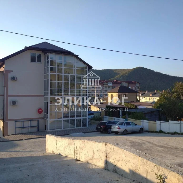 Продажа квартиры, Новомихайловский, Крымский район, Садовая ул. - Фото 0