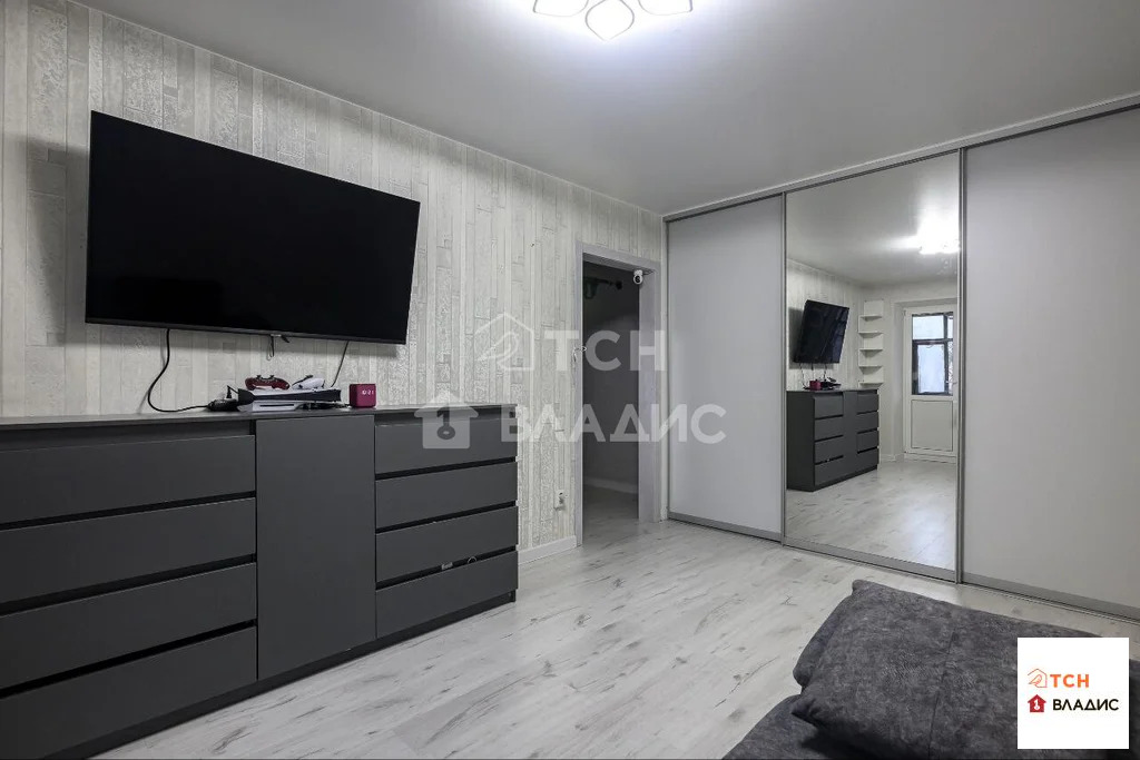 Продажа квартиры, Лесной, улица Титова - Фото 1