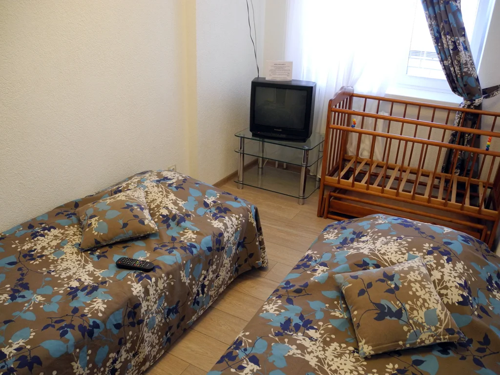 Снять квартиру в Кропоткине посуточно недорого.