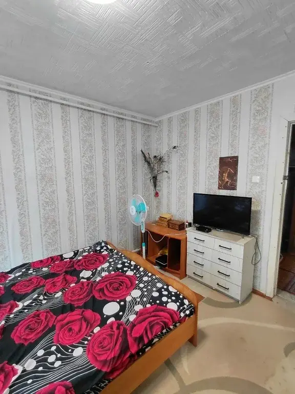 Продам дом (таунхаус) с  участком 30сот. село Гольяны, улица Полевая - Фото 18