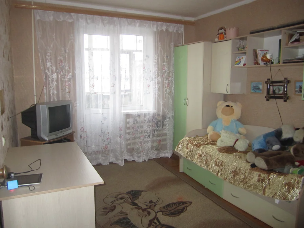 комната в пролетарском районе