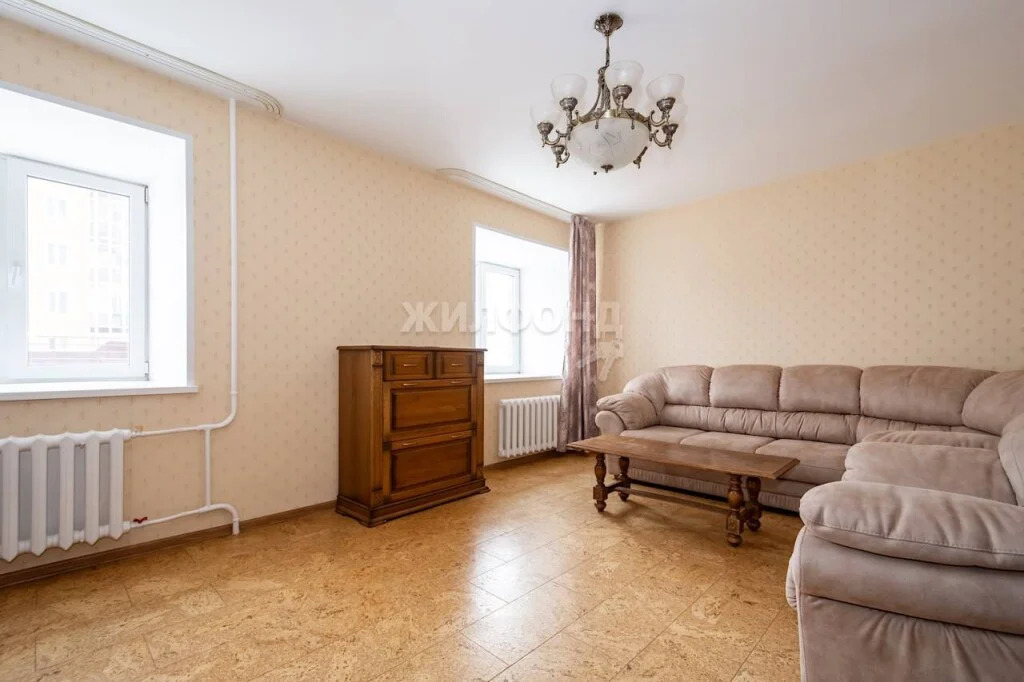 Продажа квартиры, Новосибирск, ул. Кошурникова - Фото 3