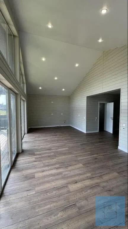 дом 117 м2 с коммуникациями и ремонтом на участке 6 соток - Фото 6