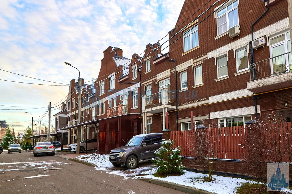 Продажа таунхауса, м. Бунинская аллея, ул. Адмирала Лазарева - Фото 1