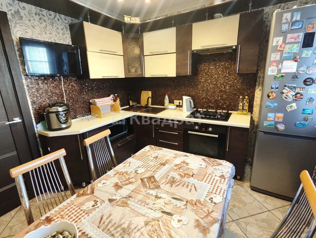 Уютная 4-к квартира в удачно расположенном доме! - Фото 10