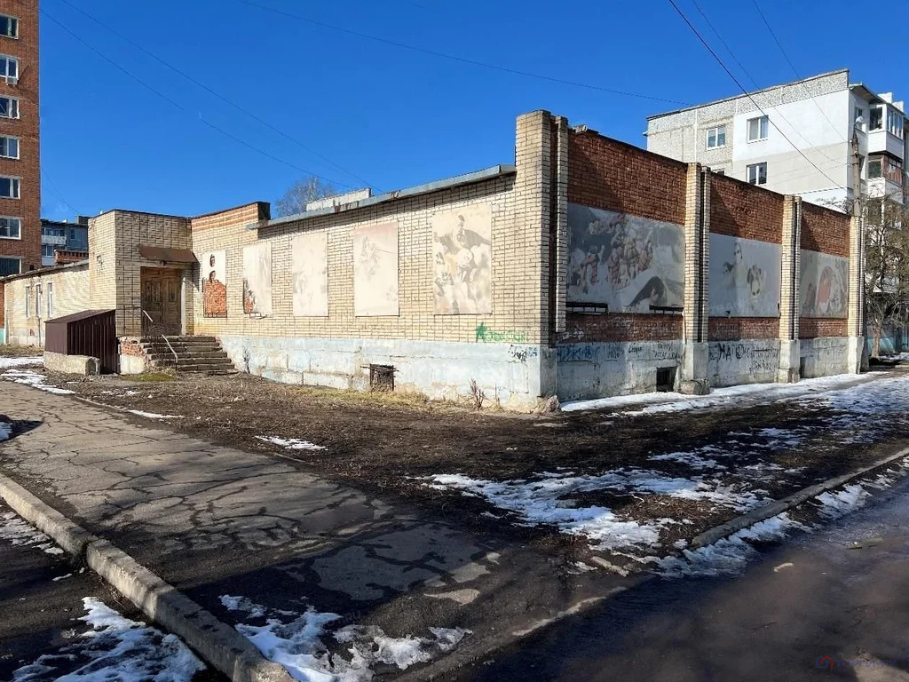 Продажа торгового помещения, Новомосковск, Новомосковский район, ул. ... - Фото 0