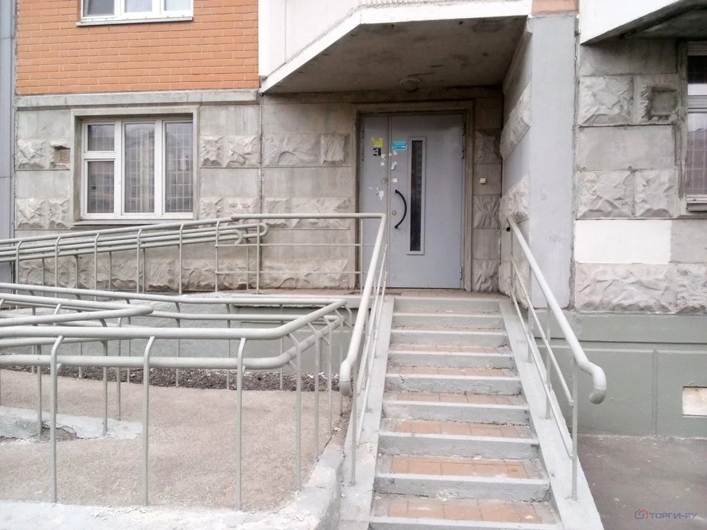 Продажа офиса, пр-кт Защитников Москвы - Фото 1