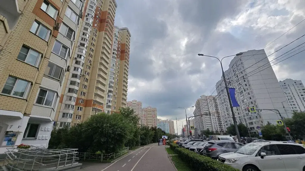 Продаю трехкомнатную квартиру 76.5м бул. Красногорский, 28, ... - Фото 2