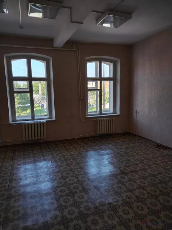 Продажа офиса, Стерлитамак, ул. Худайбердина - Фото 1