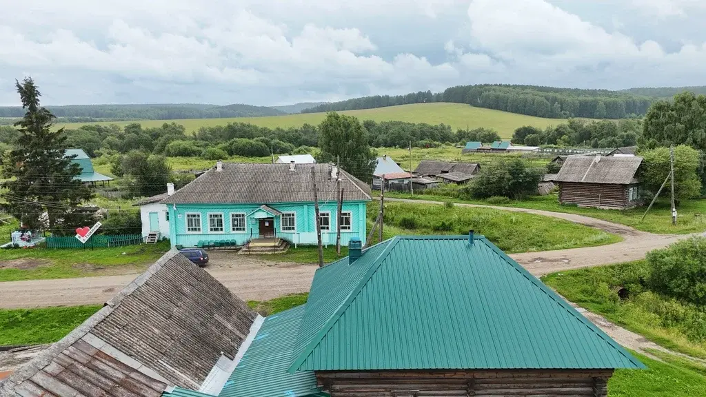 Продаётся просторный дом с земельным участком в деревне Ташкинова - Фото 31